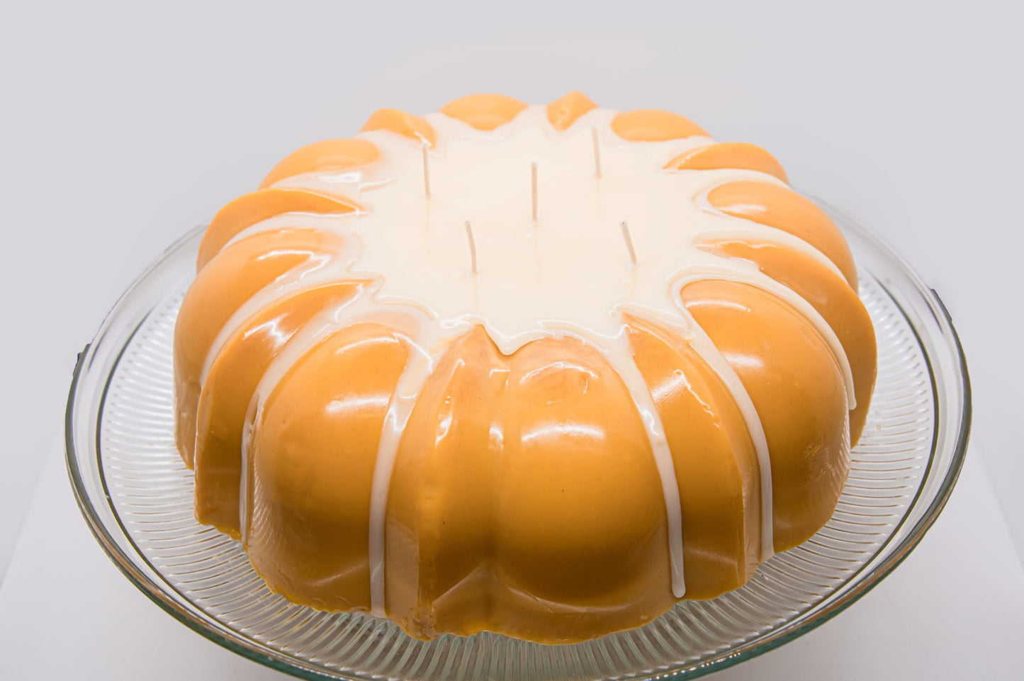 Bundt Cake Candle